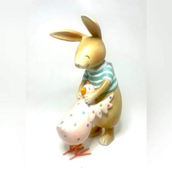 BNWT GANZ Friends Easter Bunny Figurine Hugging Chick - Picture 3 of 6